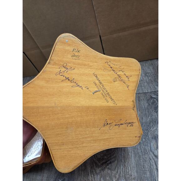 Longaberger 2001 Shining Star Christmas Collection Set of 2 Signed by Family - Picture 4 of 5